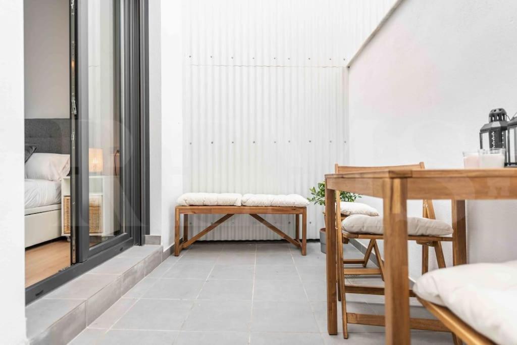 Fresh & Stylish Apartment With Parking By Rems Málaga Exterior foto
