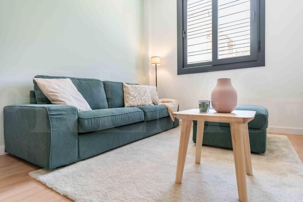 Fresh & Stylish Apartment With Parking By Rems Málaga Exterior foto